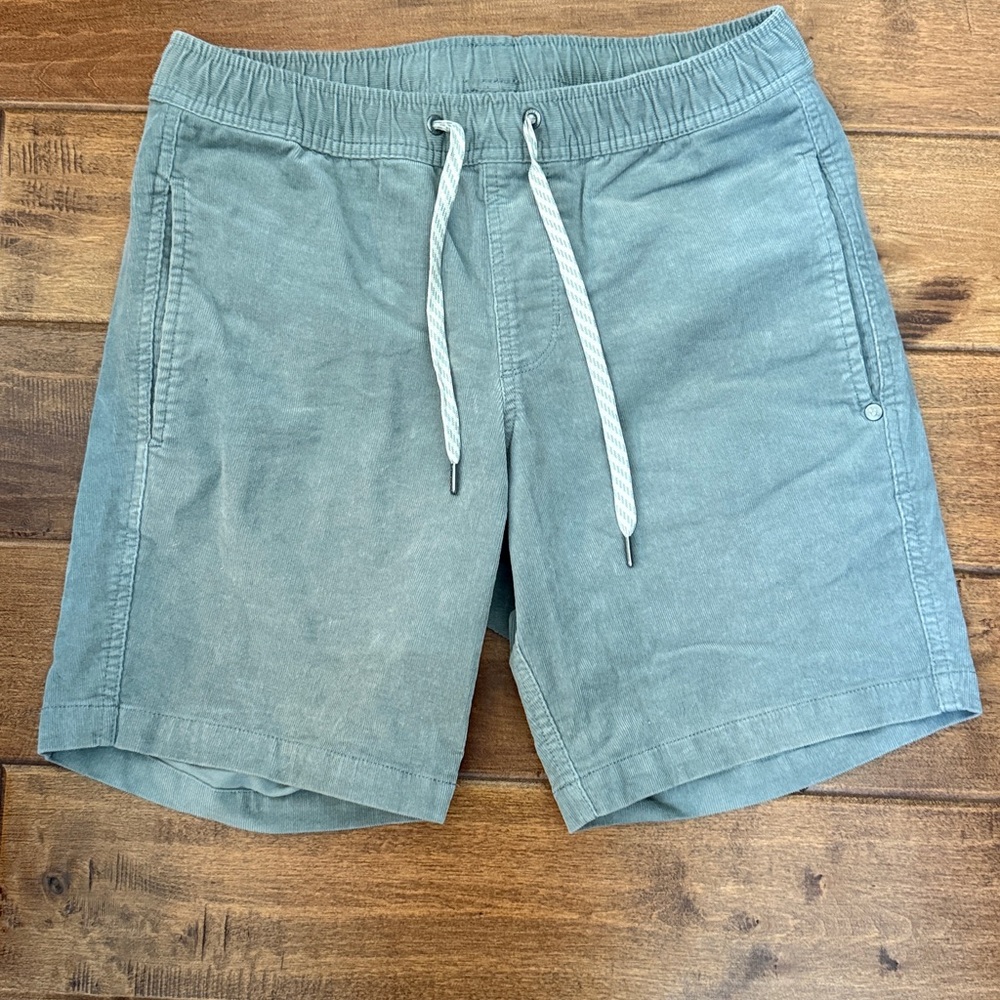 Vuori Sea Moss Corduroy Shorts